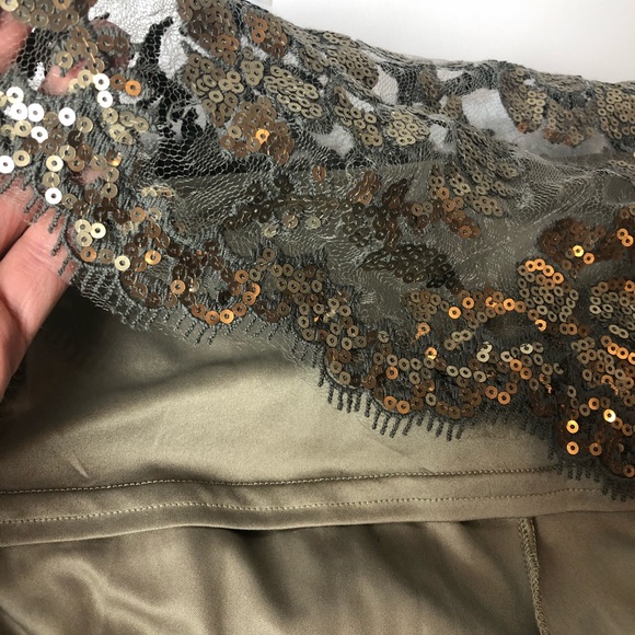 Tadashi Shoji Scalloped Sequin Lace Gown - Picture 6 of 7